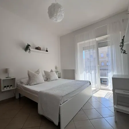Terracina Central Rooms Guest house Terracina